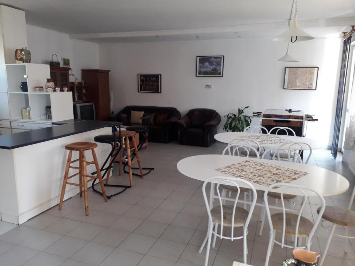 Julia Vendeghaz Apartment Sarospatak Ngoại thất bức ảnh